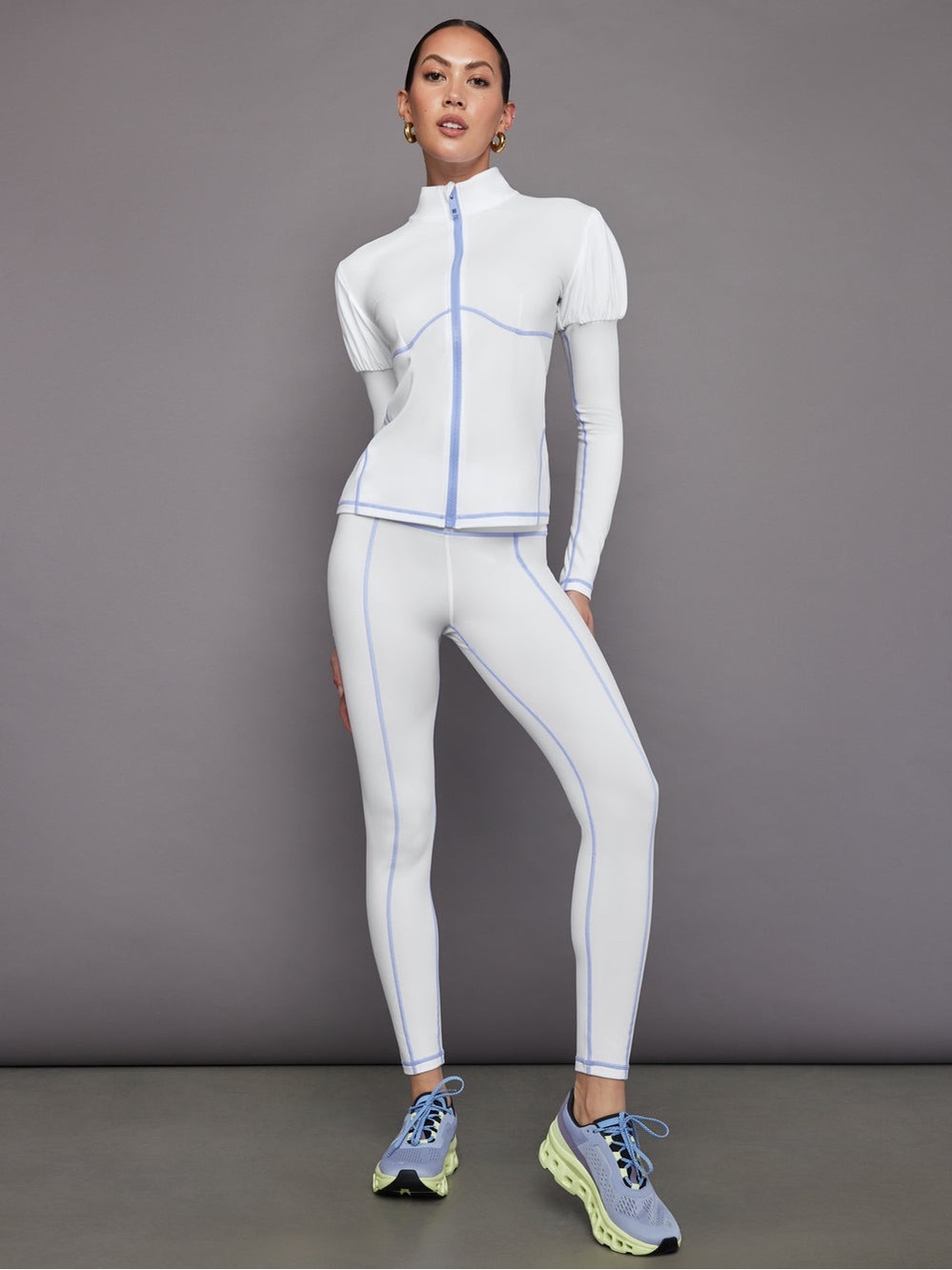 Carbon38 Puff Sleeve Full Zip Top and ligh Rise Fleece Back
Seam Legging